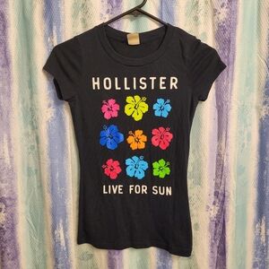 Hollister tee size xs